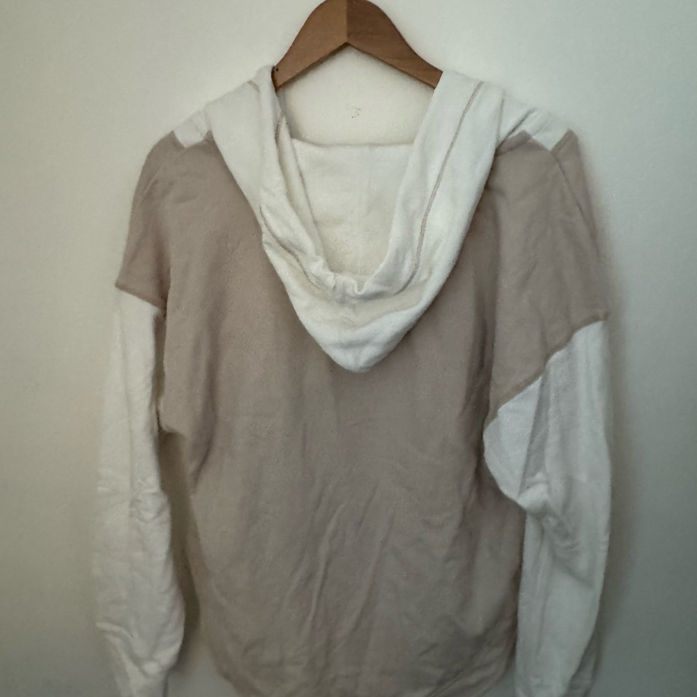 Anthropologie Pilcro Wharfside V-Neck Hooded Sweatshirt in Neutral Size M - Picture 6 of 10